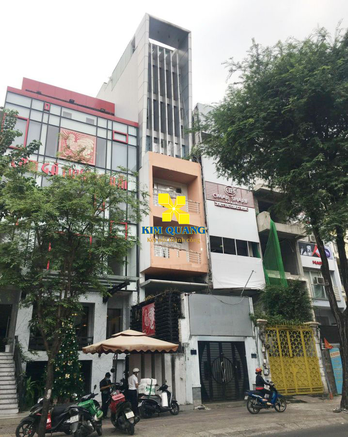 Hình chụp bao quát tòa nhà bán đường Võ Văn Tần