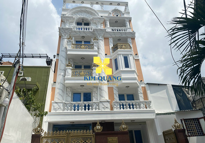 Hình chụp bên ngoài của tòa nhà mặt tiền đường Trần Quang Khải